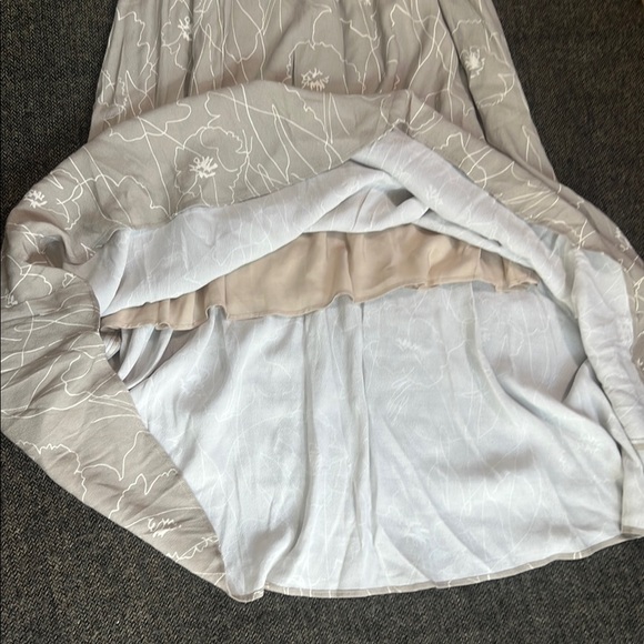 Oak + Fort Beige/Tan Midi Dress Lined Floral Pattern sz S - Picture 9 of 13